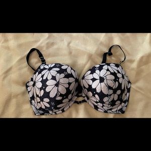 Victoria’s Secret bra